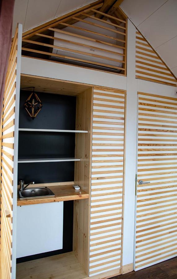 Tiny House In The Vineyard By Gramofon Wine Hotel Iordachianu Exterior foto